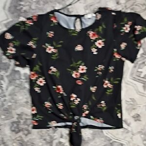 Floral Black Puff Sleeve Top
